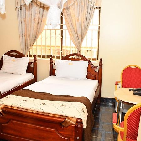 Florida Hotel Zaana Kampala Eksteriør billede