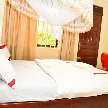 Florida Hotel Zaana Kampala Eksteriør billede